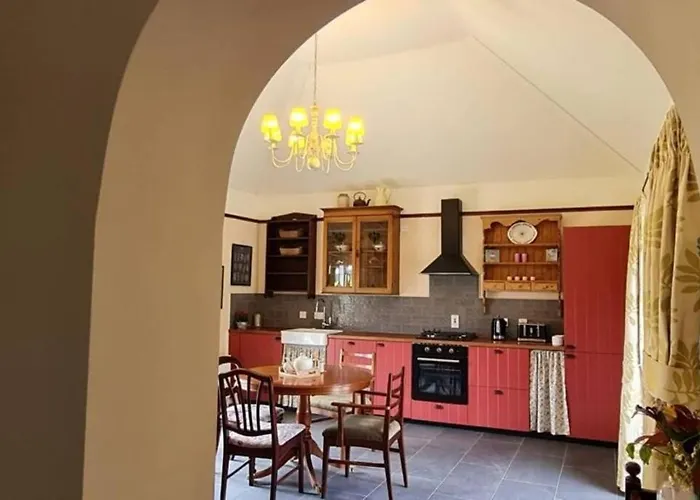 Yellow Heights 度假居 *